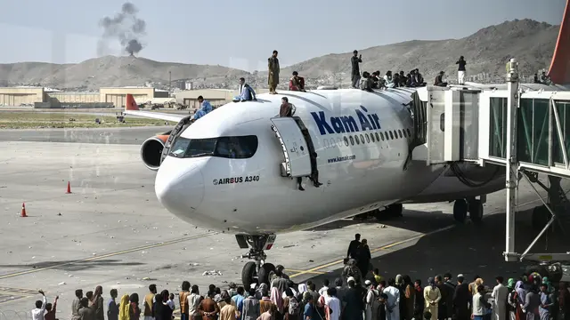 Begini Suasana Kacau di Bandara Afghanistan