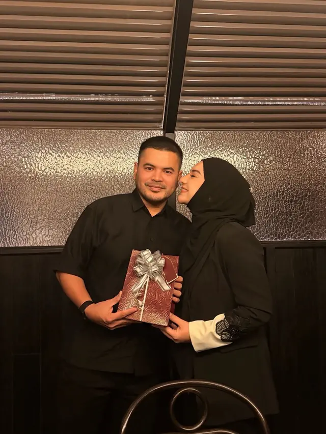 Irish Bella rayakan anniversary 2 tahun dengan Haldy Sabri - instagram.com/_irishbella_