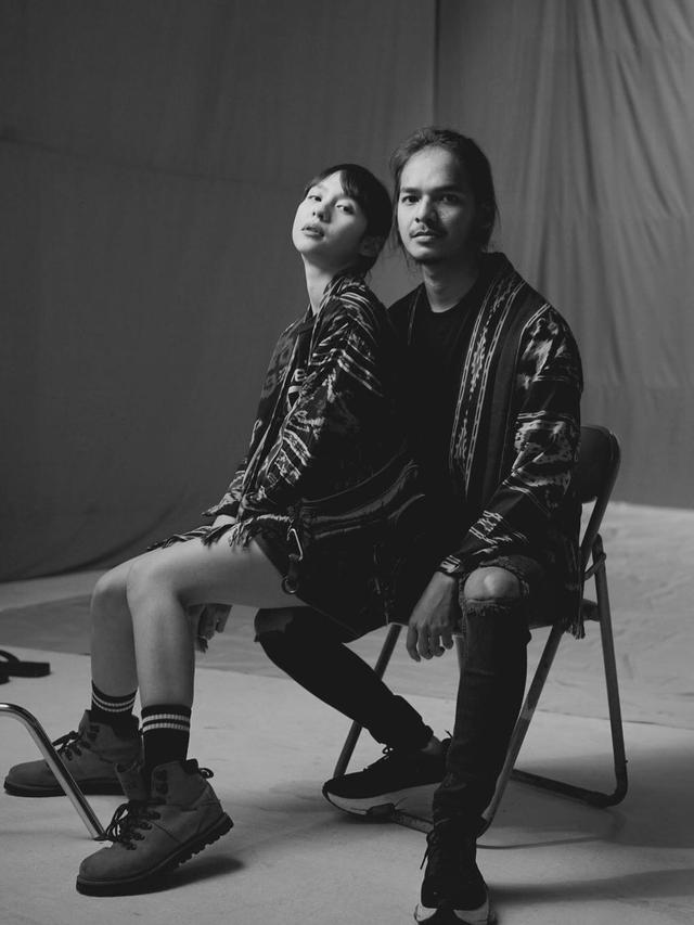 6 Potret Alffy Rev dan Istri yang Jarang Tersorot, Disebut Pasangan Idaman