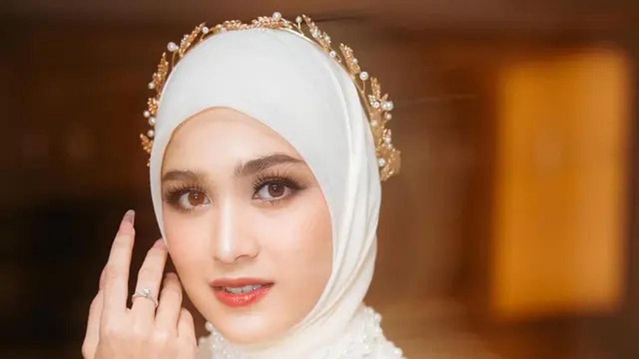Cut Syifa Bintang Cinta di Ujung Sajadah Dukung Korban Pelecehan: Tuhan Tak Pernah Tinggalkan Kalian