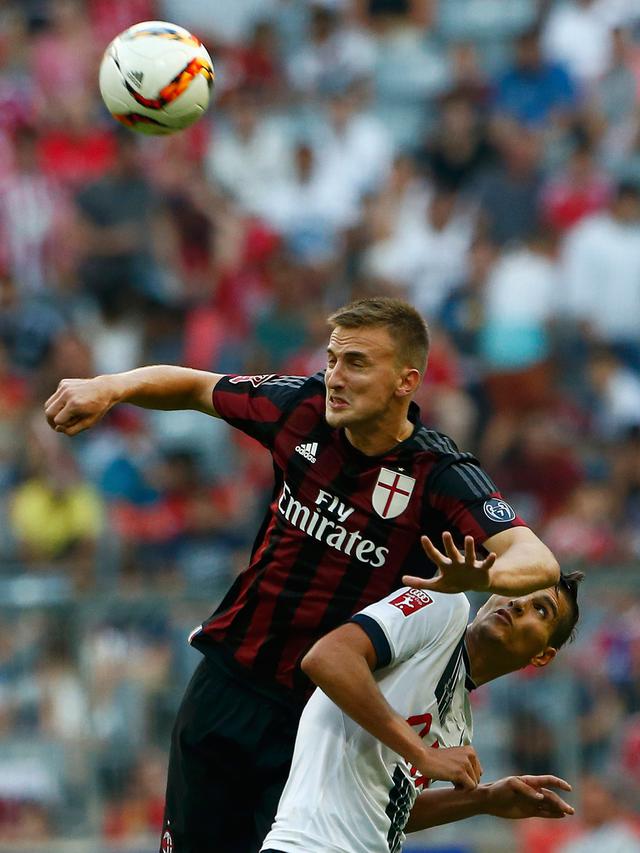 Bek Ac Milan Resmi Dipinjamkan Ke Klub Liga Spanyol Bola Liputan6 Com