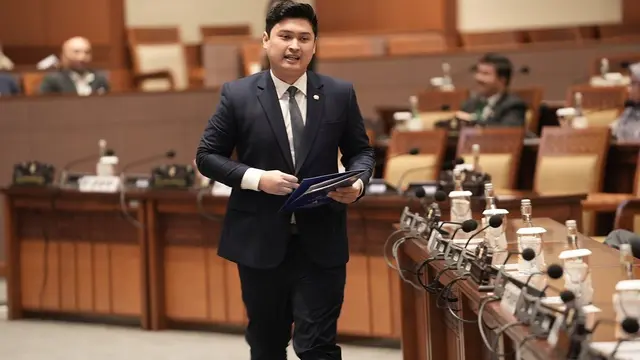 Profil Rizki Natakusumah Suami Beby Tsabina yang Baru Menikah, Punya Jabatan Mentereng dengan Kekayaan Miliaran Rupiah