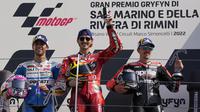 Pria yang acap dipanggil Pecco tersebut mampu mencatatkan waktu 41 menit 43.199 detik, diikuti pebalap Gresini Racing Enea Bastianini, dan pebalap Aprilia Maverick Vinalez di posisi ketiga. (AP/Antonio Calanni)