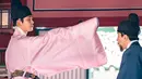 <p>Shim Jung Woo mengajukan banding untuk pembatalan pernikahan, sebuah cobaan berat yang telah dia hadapi selama delapan tahun. Dalam still cut yang dirilis, Shim Jung Woo tampak frustrasi. (Foto: KBS2)</p>