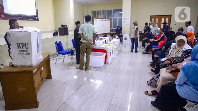 Proses Rekapitulasi Penghitungan Suara Pemilu 2024 di Tingkat Kecamatan