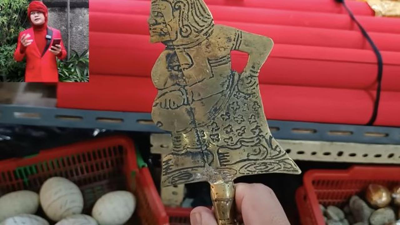 ⁠Pesulap Merah Bongkar Toko Barang-barang Klenik yang Sering Digunakan Dukun 'Ini Harganya Rp10 Ribuan