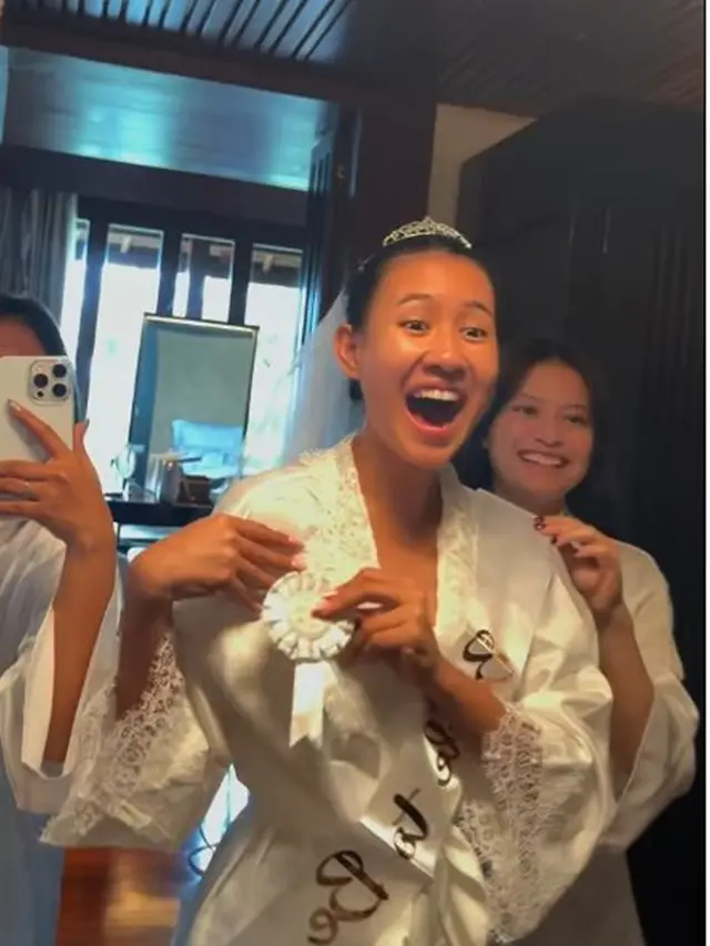 7 Potret Kejutan Bridal Shower Shenina Cinnamon, Sederhana dari Sahabat
