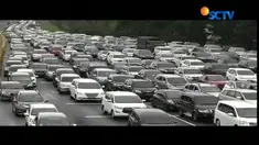 Ribuan kendaraan memadati jalur Puncak hingga sepanjang 7 km.