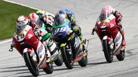 Andi Gilang yang memakai nomor motor 19 pada balapan Moto3 Austria 2021. (Idemitsu Honda Team Asia)