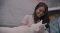 Acha Septriasa Merasa Terintimidasi Ketemu Anjing Pintar di June dan Kopi