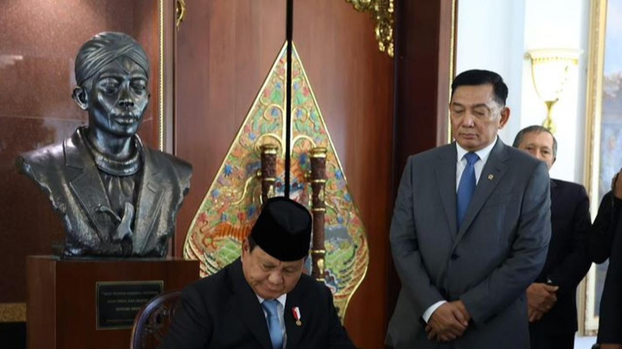 Tongkat Estafet Diserahkan ke Sjafrie Sjamsoeddin, Prabowo Subianto Titip Pesan Penting ke Sahabat Semasa di Akmil