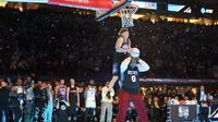 Lompati Shaq, McClung Juara Slam Dunk NBA All-Star 2024 (AFP)