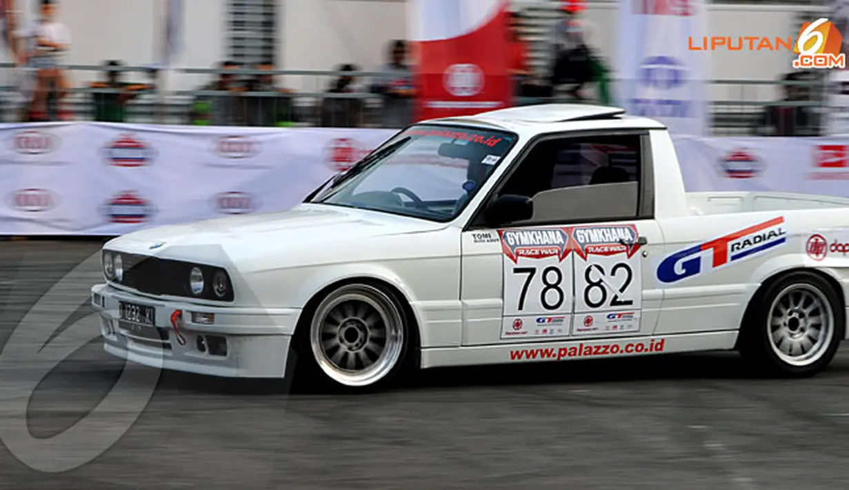 Gymkhana Race War menghadirkan 4 kelas kejuaraan, yang dibagi berdasarkan kapasitas mesin dan sistem gerak-roda (Liputan6.com/ Danu Baharuddin)