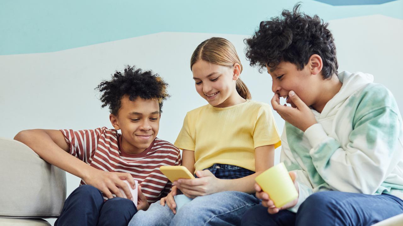 Cegah Kerusakan Mata Anak di Era Digital: Tips Jitu Menjaga Kesehatan Mata