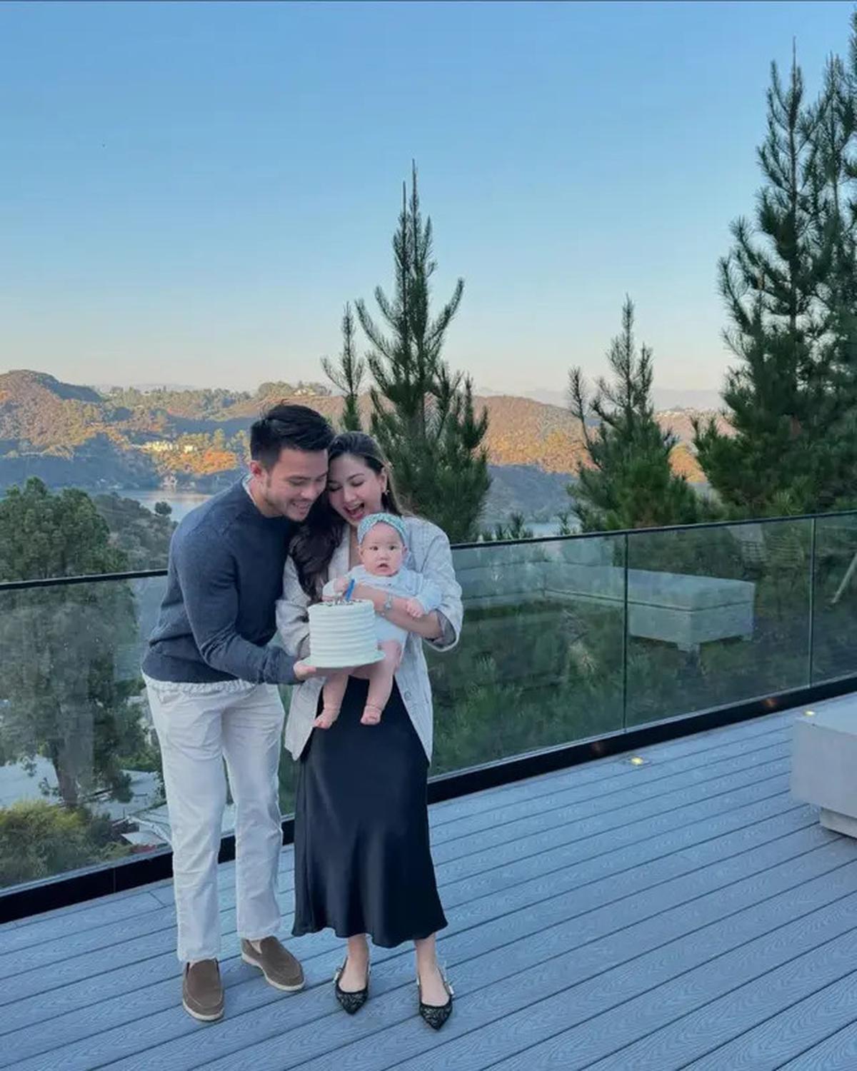 6 Potret Gaya Jessica Mila saat Momong Anak di Luar Negeri, Tampil Stunning
