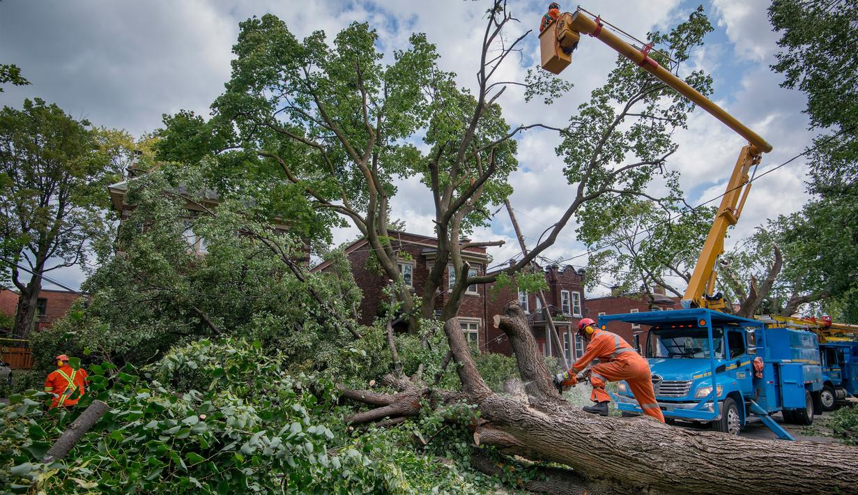 PHOTO: Kanada Porak-Poranda Usai Dihantam Badai Tornado ...