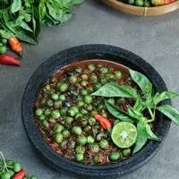 Ilustrasi karedok leunca./Copyright shutterstock.com/id/g/Kim_id