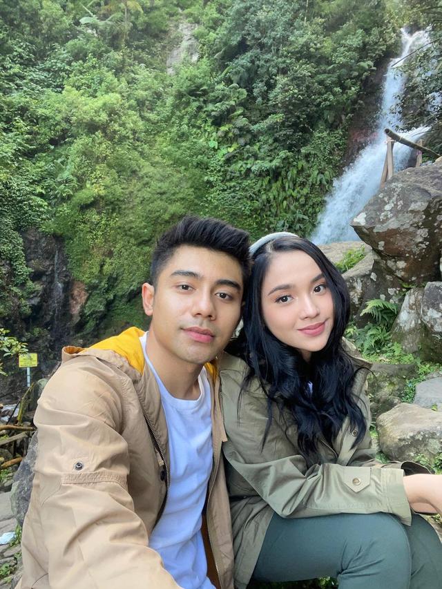 Go Public, Ini 6 Potret Kebersamaan Lyodra Ginting dan Riza Syah