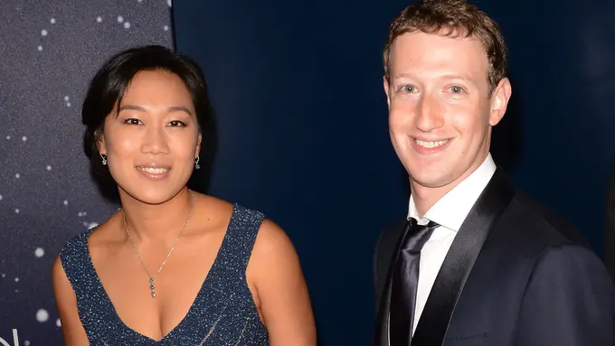 [Bintang] 5 Fakta Mengejutkan Priscilla Chan, Istri Bos Facebook Mark Zuckerberg