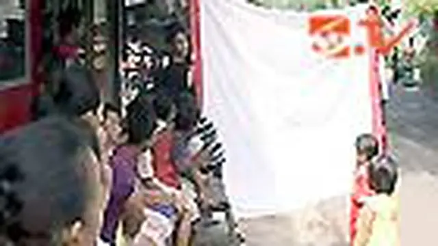 Tak Dapat Tiket, Gelar Nobar