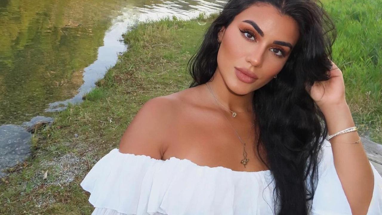 Profil Mina, Tunangan Shayne Pattynama yang Sering Disebut Mirip Pacar Christiano Ronaldo