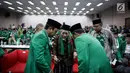 Ketua Dewan Syariah PPP Maimun Zubair tampak hadir dalam Rapimnas II PPP versi muktamar Surabaya di Jakarta, Selasa (23/5). Acara ini dihadiri Ketua Dewan Syariah PPP Maimun Zubair dan fraksi-fraksi PPP dari berbagai daerah. (Liputan6.com/Faizal Fanani)