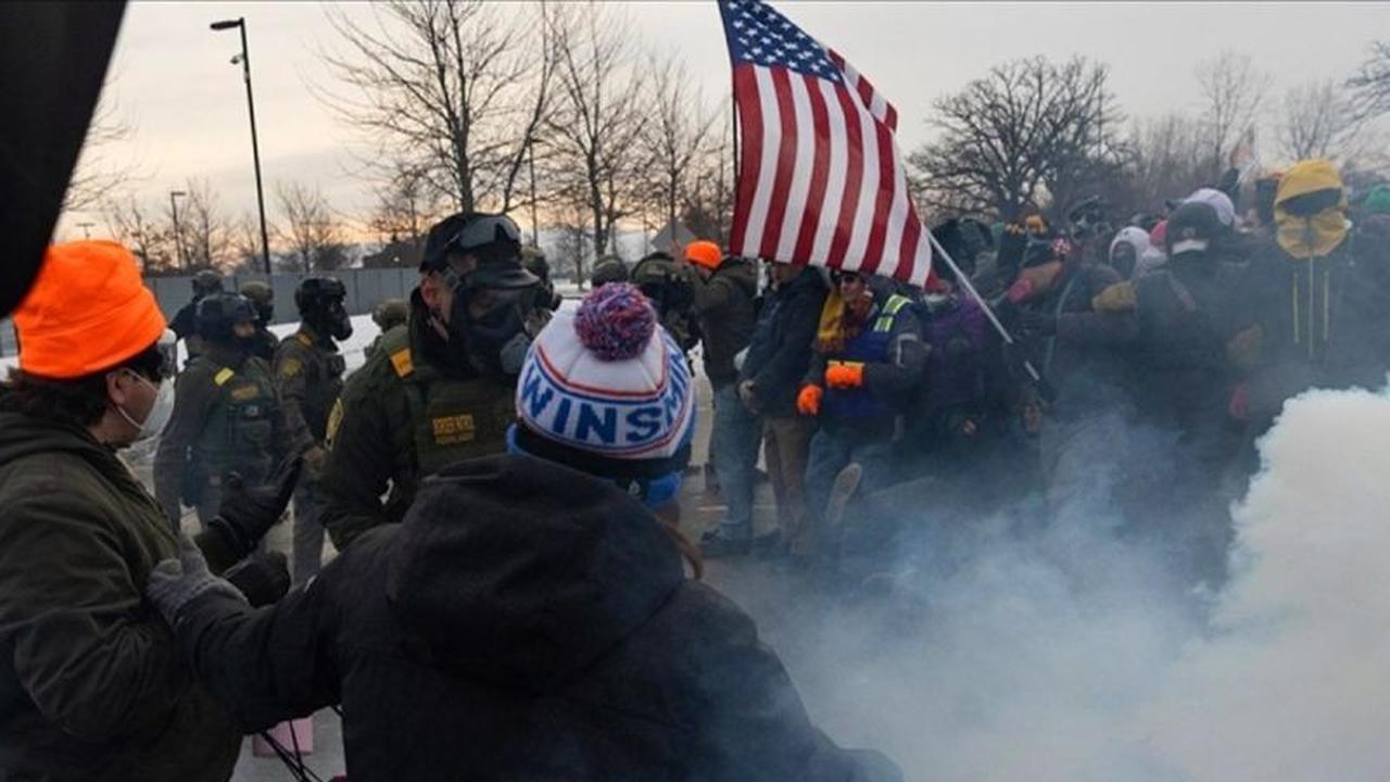 Ribuan Warga Minneapolis Gelar Demonstrasi Tolak ICE, Tuntut Penghentian Operasi Agen Imigrasi