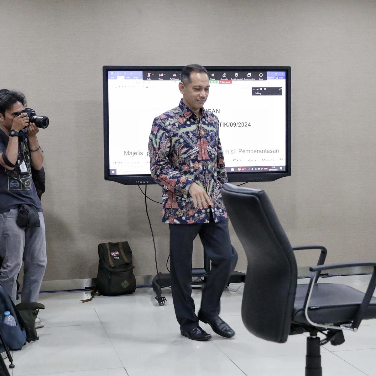 Terbukti Langgar Etik, Wakil Ketua KPK Nurul Ghufron Disanksi Teguran dan Potong Gaji