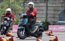 Rupanya, Cekungan di Area Tutup Tangki Bensin Motor Bebek dan Matic Memiliki Fungsi yang Tak Terduga.