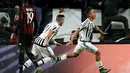 Ekspresi pemain Juventus, Paulo Dybala, setelah mencetak gol ke gawang AC Milan dalam lanjutan Serie A Italia di Stadion Juventus, Minggu (22/11/2015) dini hari WIB. (AFP Photo/Marco Bertorello)
