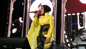 Syahrini Guncang Pestapora 2026, Persembahkan Lagu Cinta untuk Reino Barack