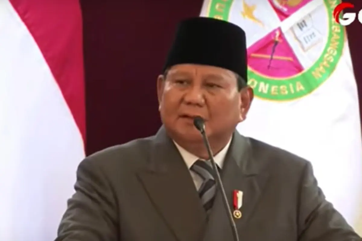 Presiden Prabowo Subianto menghadiri Wisuda Sarjana di Kampus UKRI Bandung