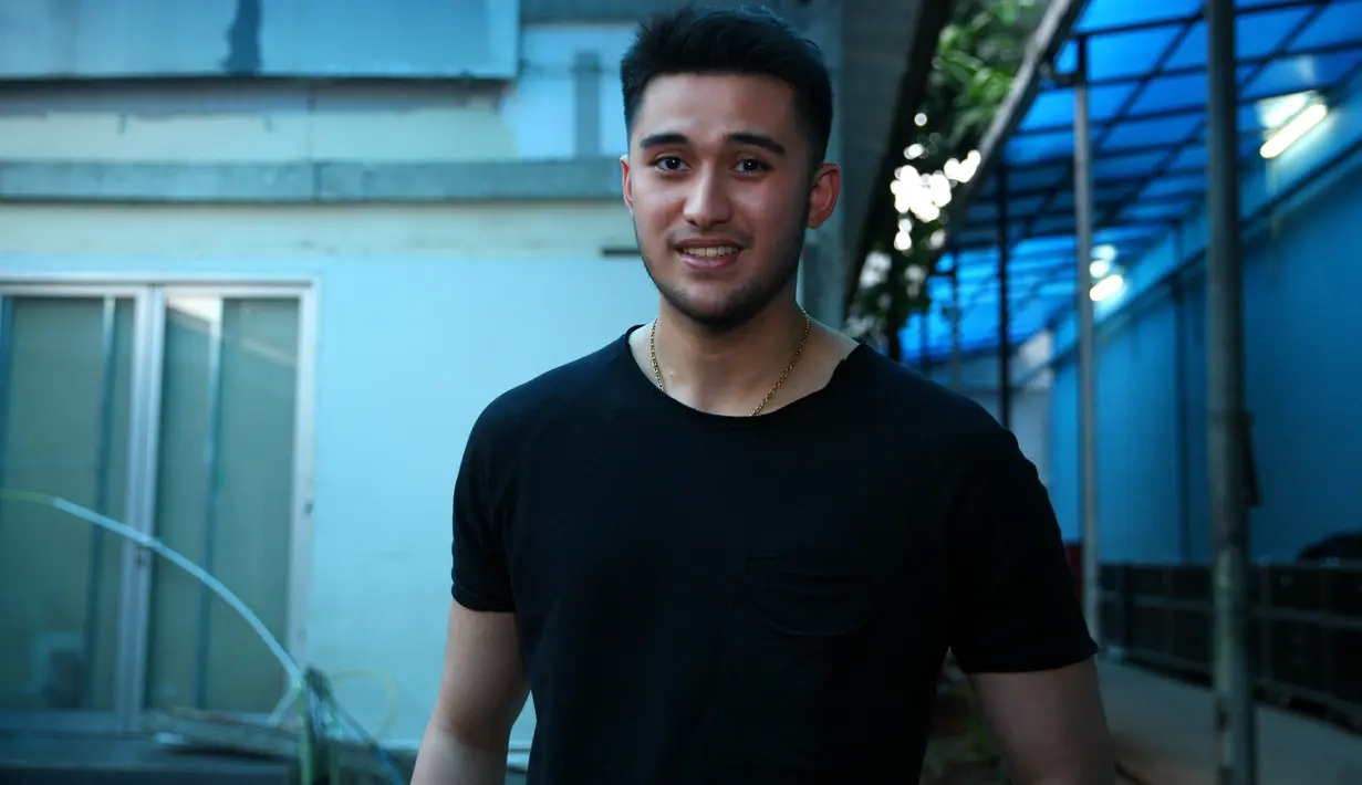 Tidak terasa, sudah delapan hari lebih Sys Ns meninggal dunia. Sabda mengatakan, rasa kehilangan itu semakin terasa  satu hari setelah Sys Ns meninggal dunia dan dimakamkan. (Nurwahyunan/Bintang.com)