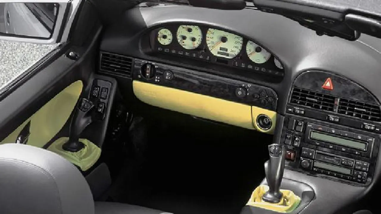 Joystick sebagai pengganti lingkar kemudi (Thedrive.com)