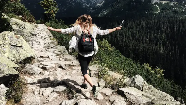 Ilustrasi traveling, liburan