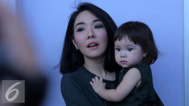 Khawatir Lihat Pengasuh Siksa Bayi Gisel Percaya Gempita Aman Showbiz Liputan6 Com