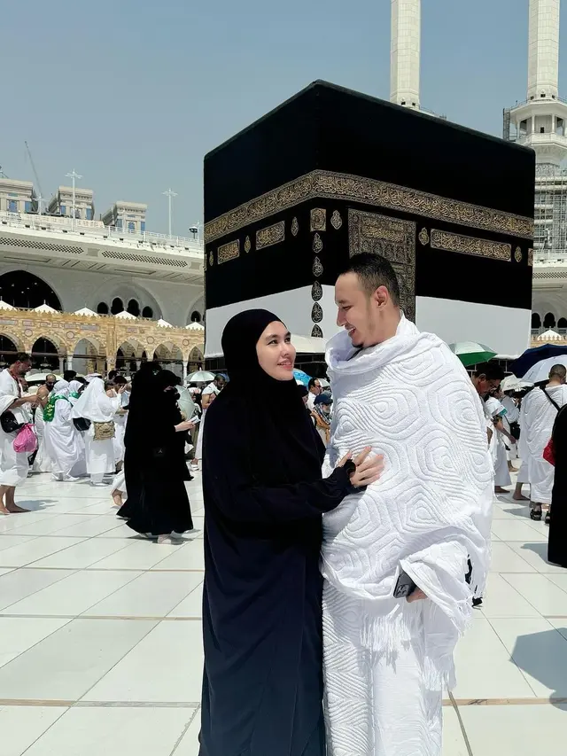 Kartika Putri dan Habib Usman (Instagram/kartikaputriworld)