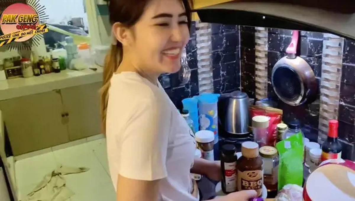 Potret Dapur Via Vallen, Estetika Mewah yang Menggabungkan Tradisional dan Modernitas