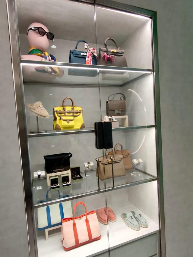 Butik voilá.id hadir di PIK