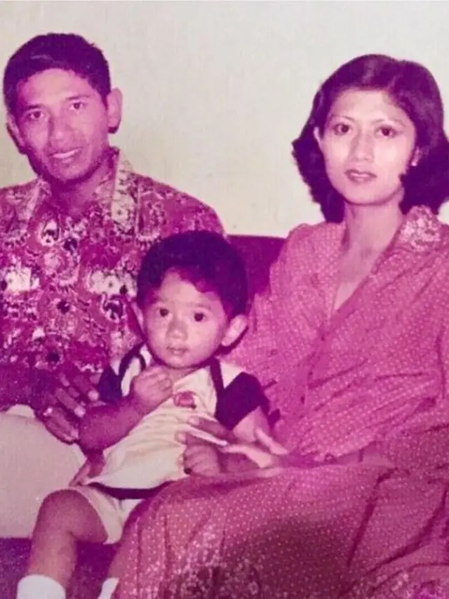 6 Potret Masa Kecil Agus Yudhoyono, Bikin Pangling