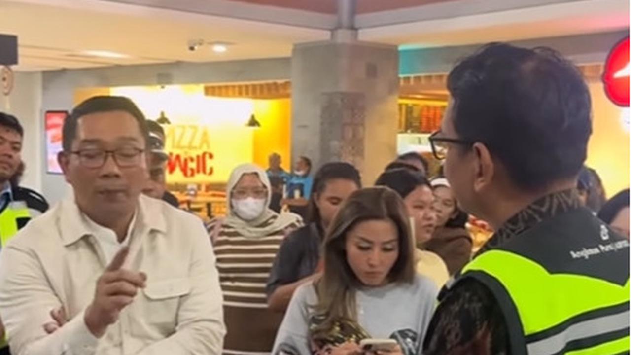 Ridwan Kamil Berdebat dengan Petugas Bandara Bali