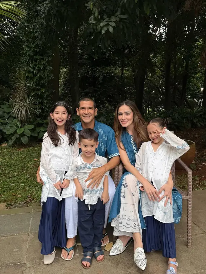 Busana Serba Biru Dominasi Tren Baju Lebaran 2026, Dipakai Syifa Hadju hingga Sheila Dara Aisha