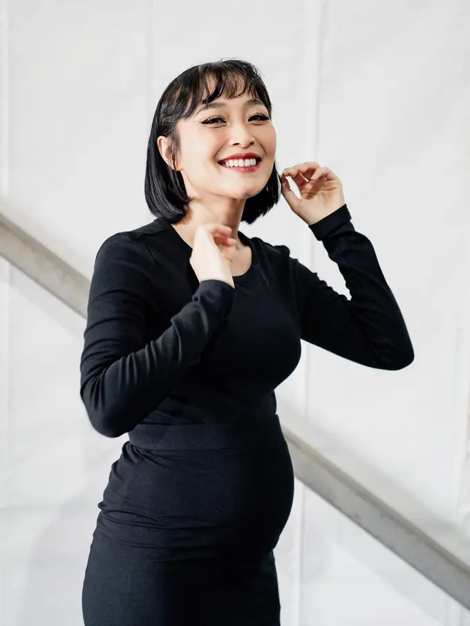 Rinni Wulandari hamil
