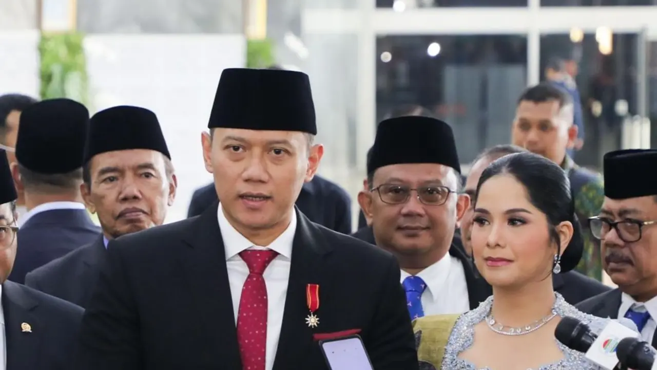 Tampilan Annisa Pohan Padukan Outfit dengan Sentuhan Selendang (Instagram/@annisayudhoyono)