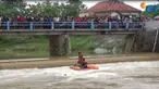 Kejadian nahas ini bermula, ketika empat pemuda pesta minuman keras di musholla dekat sungai.