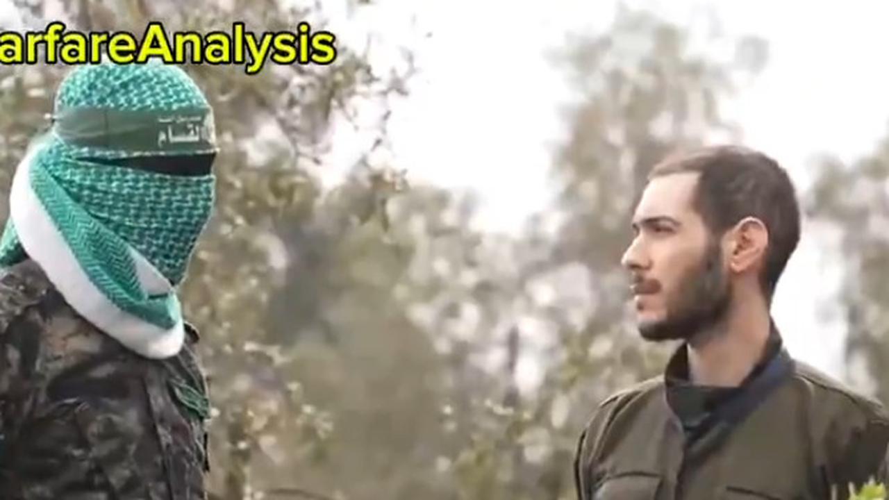 Cuma Sama Hamas Bisa Begini, Momen 2 Tentara Sandera Israel Ngobrol Santai Sama Al-Qassam Sampai Terima Kasih Sudah Dilindungi