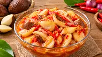 Cara Membuat Asinan Salak Pedas Asam Manis: Panduan Lengkap untuk Camilan Segar