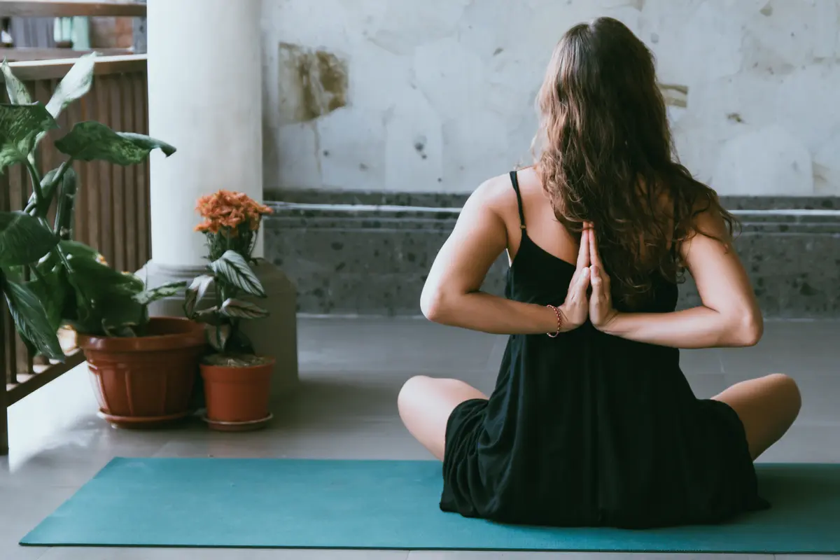 yoga-kezo