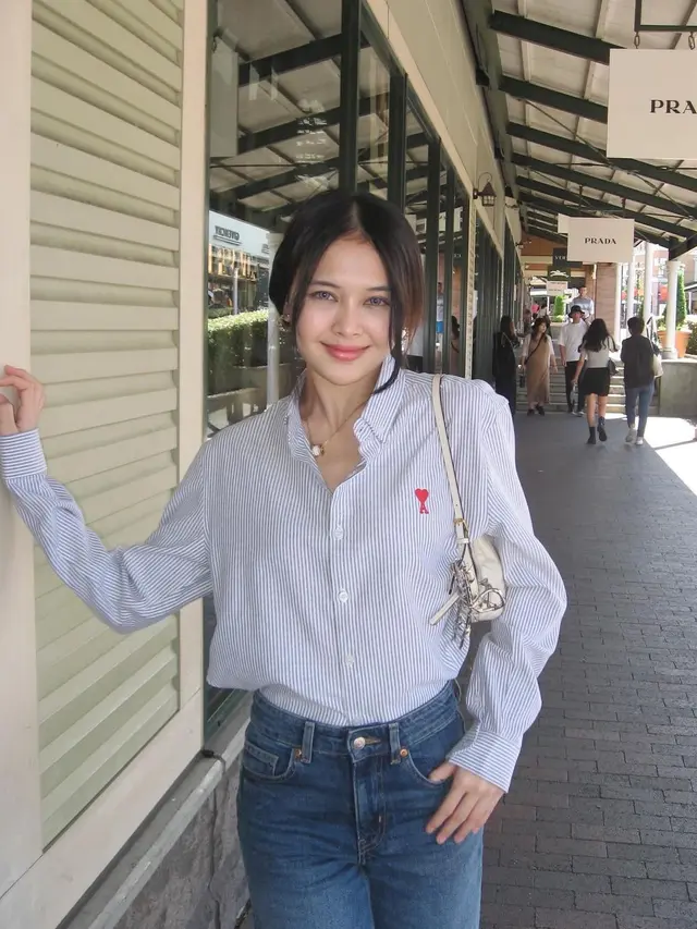 Striped Shirt dan Denim