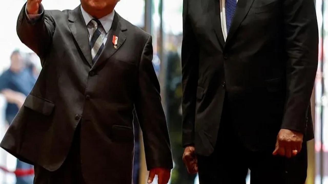 Salah satunya saat Menhan Prabowo Subianto menyambut kedatangan Menteri Pertahanan AS Lloyd Austin untuk menghadiri Pertemuan Menteri Pertahanan ASEAN-AS.